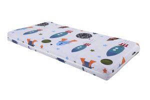 Saltea cu memorie Somnart Memory 60x120, înălțime 10 cm, pentru bebeluși și copii, husă impermeabilă, fermitate medie, model rachete